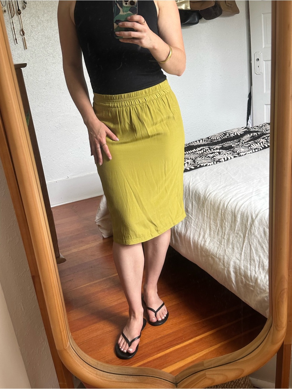 Women's Vintage Olive Green Elastic-Waist Pencil Skirt
